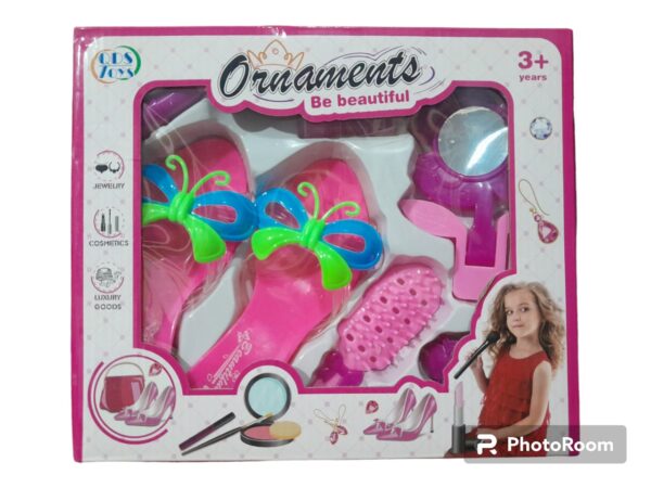 ORNAMENTS BE BEAUTIFUL SLIPPERS SET