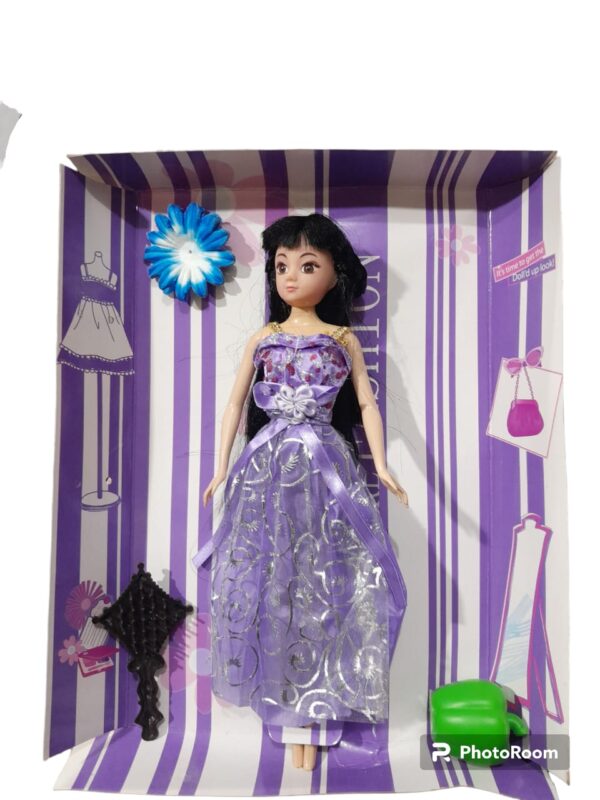 IN FASHION DOLL